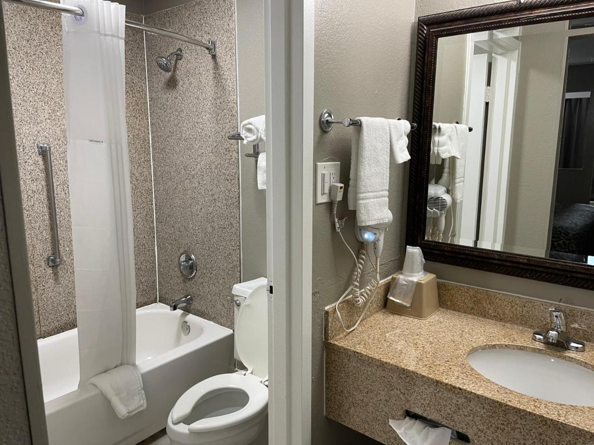 Days Inn & Suites By Wyndham Collierville Germantown Area Dış mekan fotoğraf
