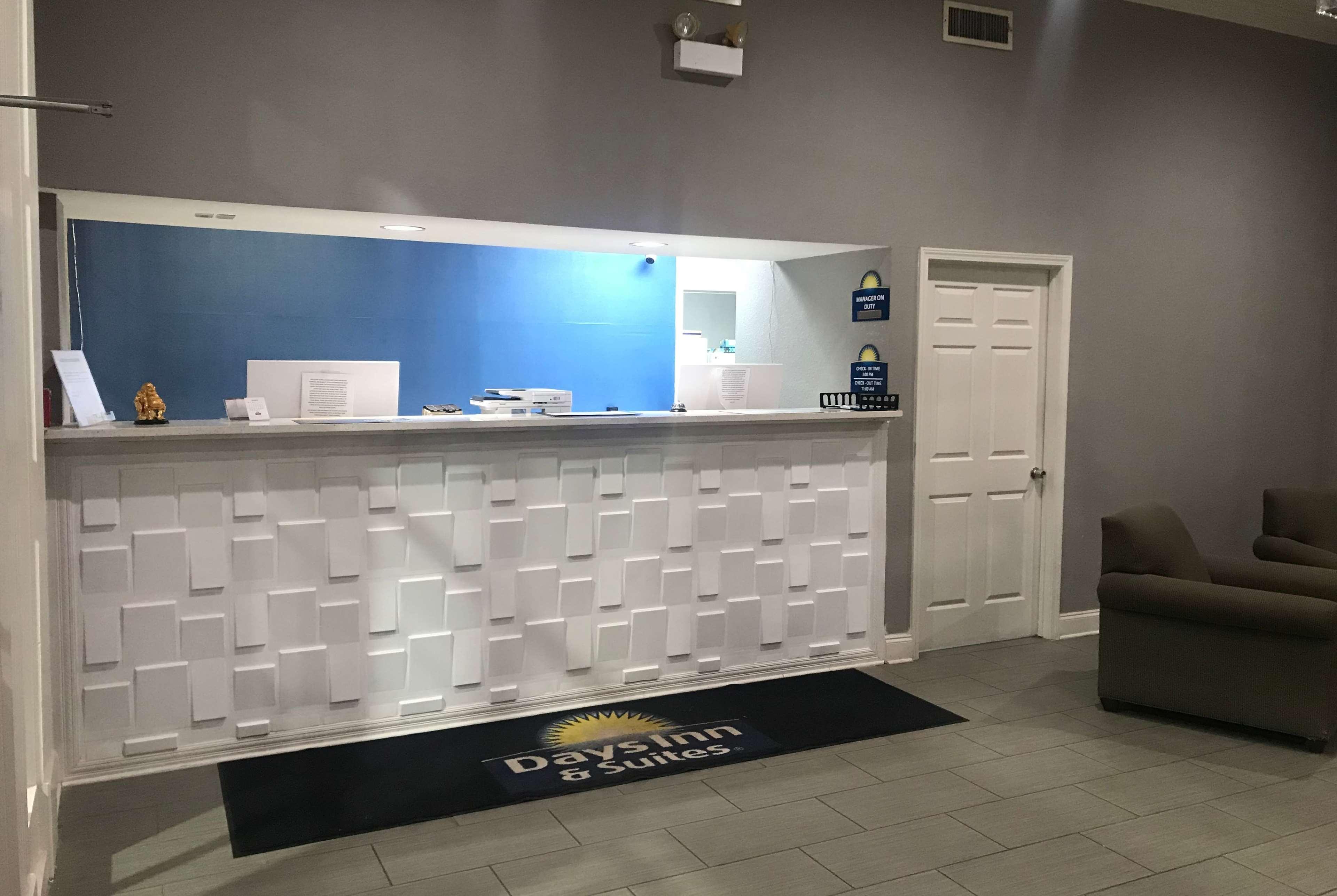 Days Inn & Suites By Wyndham Collierville Germantown Area Dış mekan fotoğraf