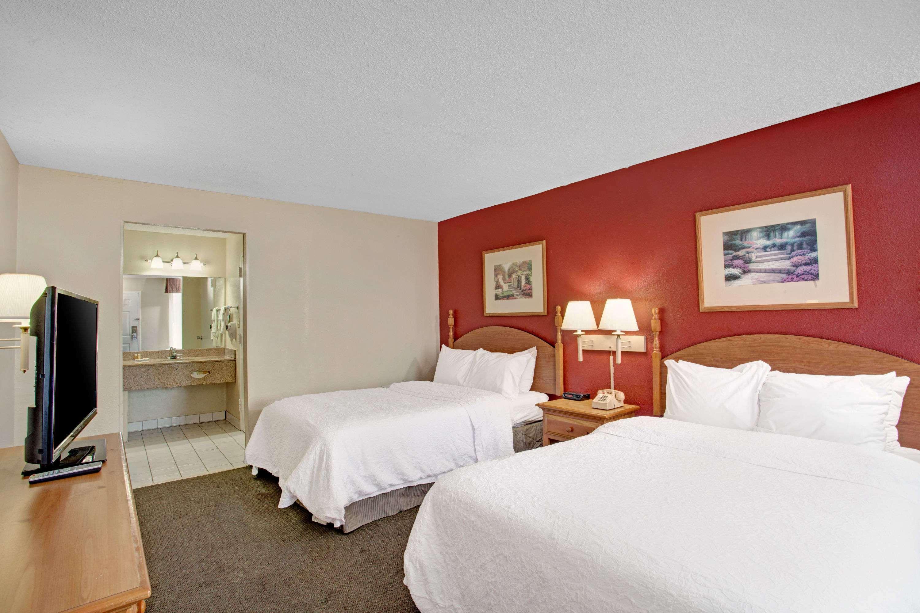 Days Inn & Suites By Wyndham Collierville Germantown Area Dış mekan fotoğraf